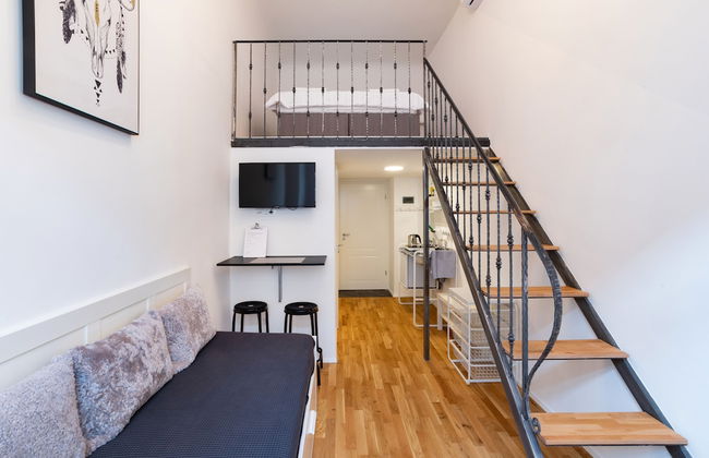 Rhino Studios - Photo 29