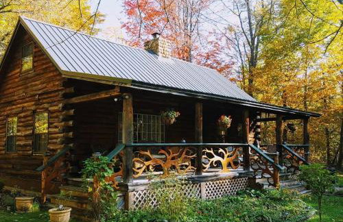 Deer Valley Retreat, Lovely Log Cabin with Fireplace & Garden Views- Perfect for a Relaxing Getaway! - Foto 80