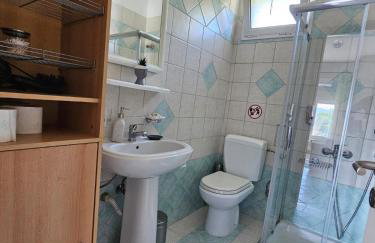 Hillside View Home - Photo 13