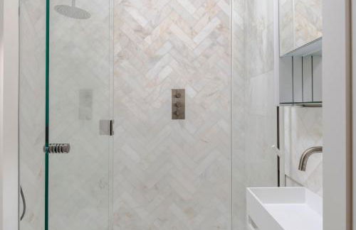 Homely 2-Bed House by Regents Park - Foto 6