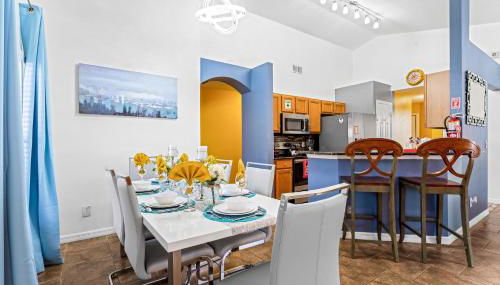 Disney Family Fun Resort, Pool and Game Room - Foto 3