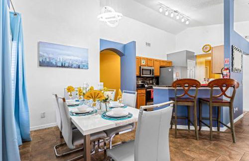 Disney Family Fun Resort, Pool and Game Room - Foto 3