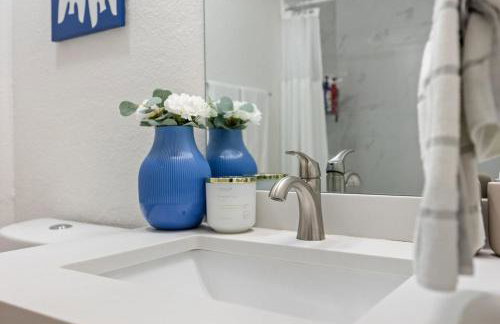 Modern Downtown Escape Sleeps 10 - Foto 21