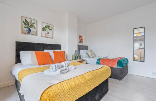 New Spacious 3-Bed House, Driveway Parking, Ideal Contractor Stay - Foto 8