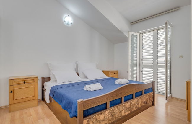 Spacious apartment Zvone with 3 balconies and parking - Foto 2