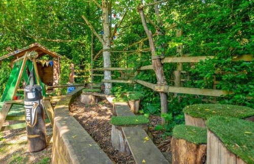 Squirrel Barn - Family Getaway Pass the Keys - Foto 31