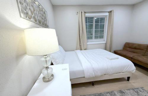 Exotic Homes Gillespie Dr by SD stay - Foto 49