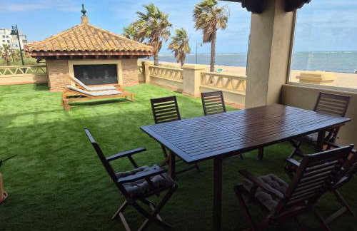TOP APARTMENT! Frente al mar y gran terraza - Photo 1