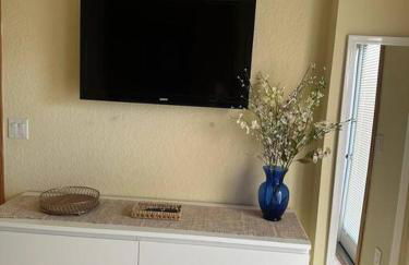 European Style Condo - Photo 33