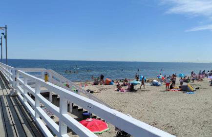 Angel Sea Hill Apartment - Photo 16