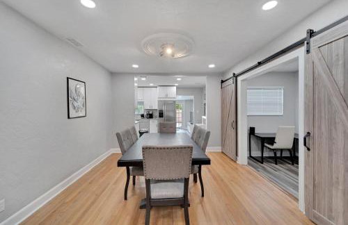 Poolside Paradise - Spacious - Peaceful Patio - Foto 29