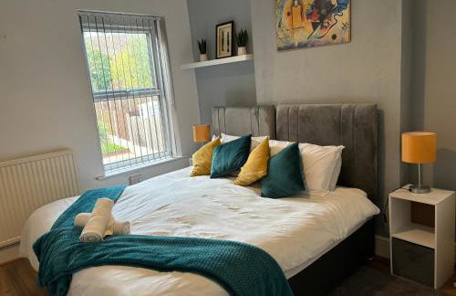 HILLTOP PLACE SUITES 5 beds for CONTRACTORS and FAMILIES near MEADOWHALL with FREE PRIVATE PARKING - Foto 14