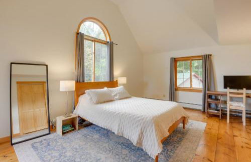 Charming Putney Home Porch, Grill and Hiking Trails - Foto 14