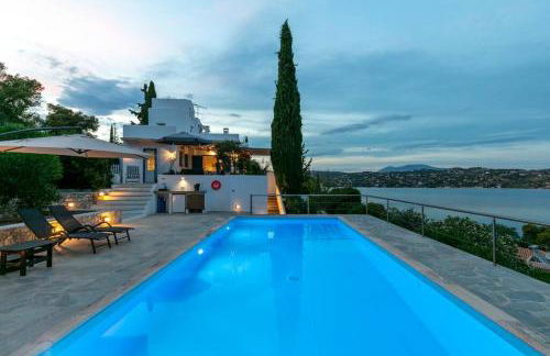 RETREAT VILLA BY THE SEA WITH POOL IN PORTO HELI - Foto 8