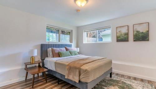 Entire Apt in South Seattle Workspace and Yard - Foto 4