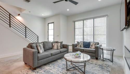 Modern San Antonio Vacation Rental with Rooftop Deck - Foto 4