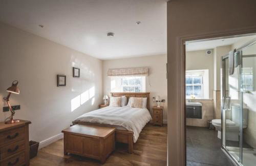 The Saddle Room - Photo 69