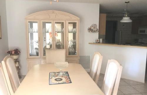 748A Z2b VILLAGE OF DE LA VISTA by REMAX Premier - Foto 6