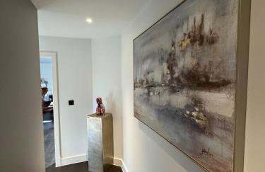 Luxury Villa - Hot Tub - Exclusive Offers - Amar Luxury Stays - Photo 20