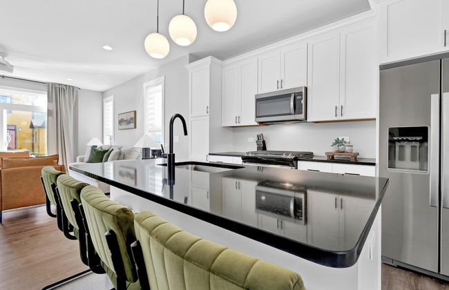 Move Over Rose - Photo 6