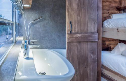 American School Bus - 1 Bedroom - Blossom Farm - Tiers Cross - Foto 76