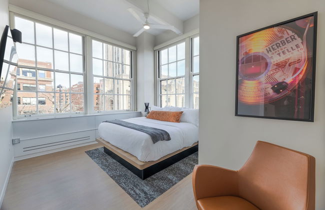 Unique Historic Experience Conveniently Located in the Heart of Cincinnati - Foto 4