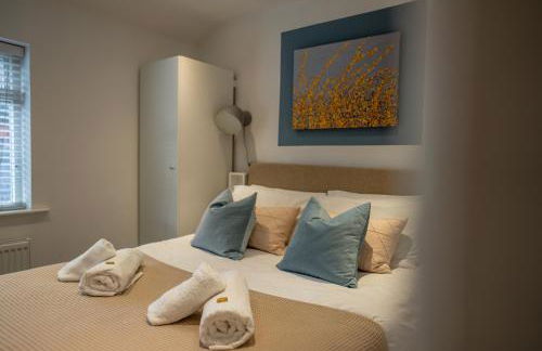 Town Street Apartment - Photo 2