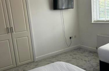 Beautiful 4-Bedroom Home for Groups & Families - Foto 20