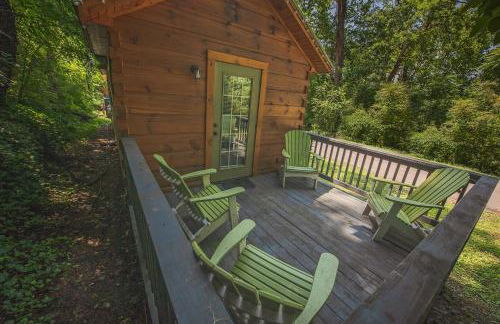 River Cabin Hot Tub & Swim Spa Near Downtown - Foto 37