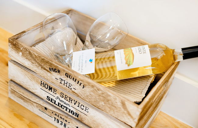 Porto Downtown Studio with Balcony - Foto 24