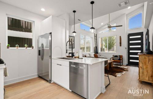 Pet Ok East ATX 2BR 2.5BA Pool, Game Room and Yard Nr Moody Ctr by Austin Vacay - Foto 40