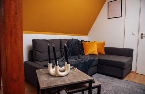 Central-Living yellow - Wifi - Netflix - City - Foto 2