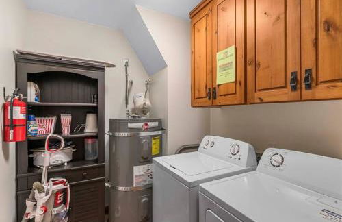 River's Bend Lodge - Hot Tub, Fire Pit, Games & Ski - Foto 4