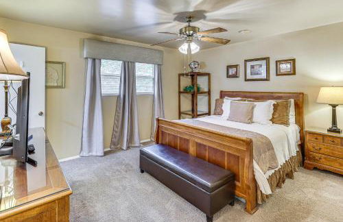 Sunroom and Yard Charming Hot Springs Home! - Foto 13