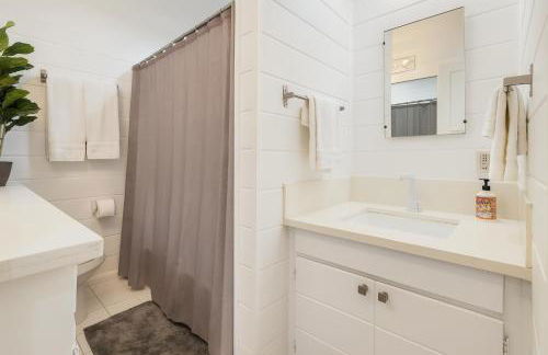 Quaint 1BD 1BA Bungalow - Foto 13