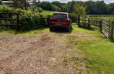 Shepherds Hut (Benny's) - Photo 26