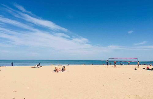 Entire Apartment in heart of Lincoln Park & Lake Sea and beach - Foto 10