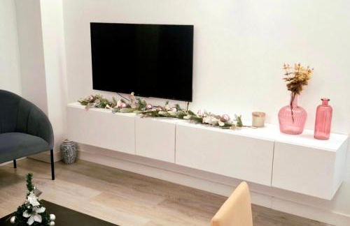 Moderno apartamento con garaje privado en el centro de Vigo - Foto 6