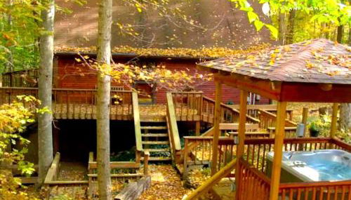 Wooded & Fabulous Brown County Cabin with Hot Tub Near Nashville, IN - Foto 4