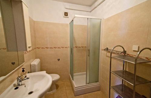 Valamoro Apartments - Photo 13