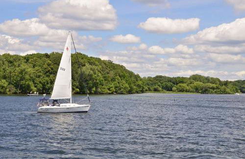 Gorgeous! Modern 3 Bed Home by Lake Mtka & Wayzata - Foto 27