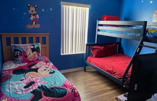 Charming 4 bed 3 bath Townhome - Foto 32