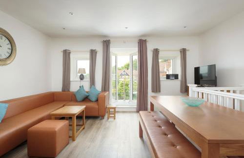 Crested Grebe - Ukc2109 - Photo 2