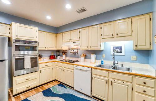 Sunny Titusville Retreat Near Space Coast! - Foto 9