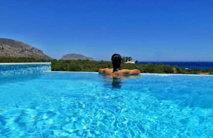 Manifesto Suites - Photo 5