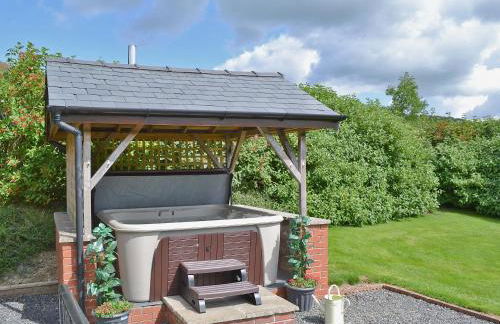 Oak View Cottage - Photo 12