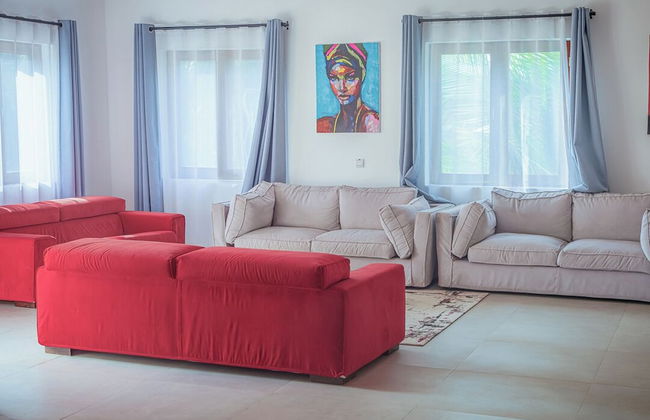 Solymar Staffed Beach Front Villa - Photo 56