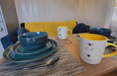 Cosy Hut Immersed in Nature with Private Hot Tub - Foto 31