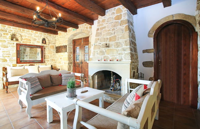 Villa Kamilari - Photo 13