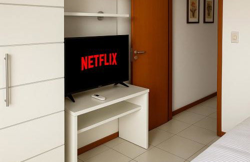 Flat Vista Mar com Piscina e Wi-Fi Rápido Rio Vermelho - Foto 18